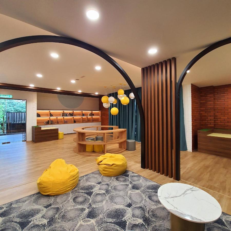 The Glass Homestay Putrajaya Exterior photo